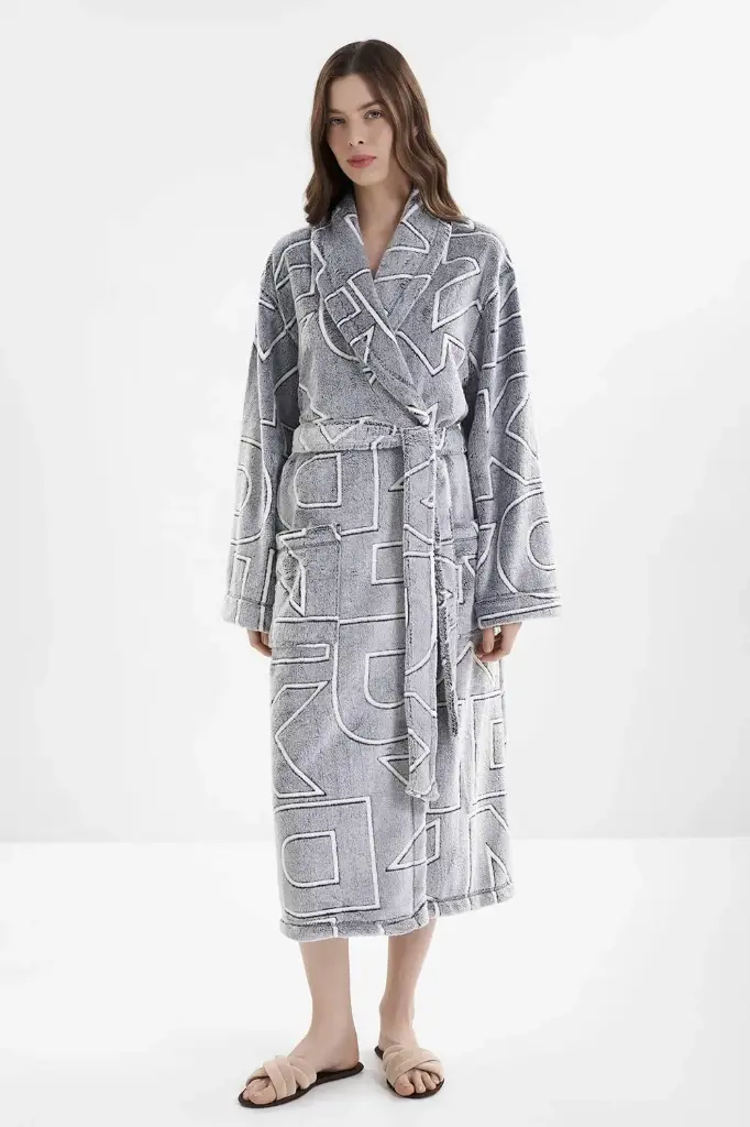 ROBE 00077